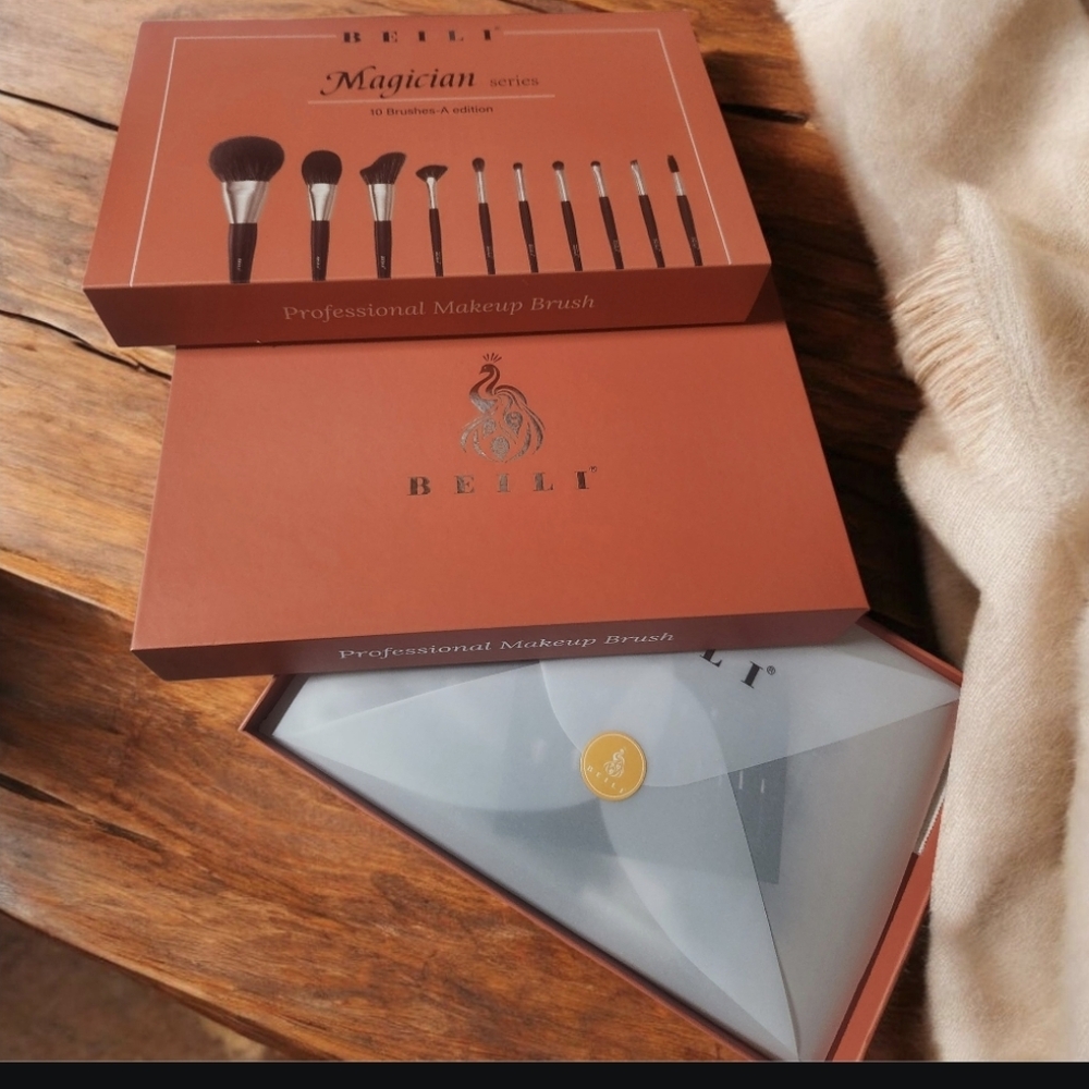 Magician Series Makeup Brush Set - Black and Silver - Picture 3 of 3